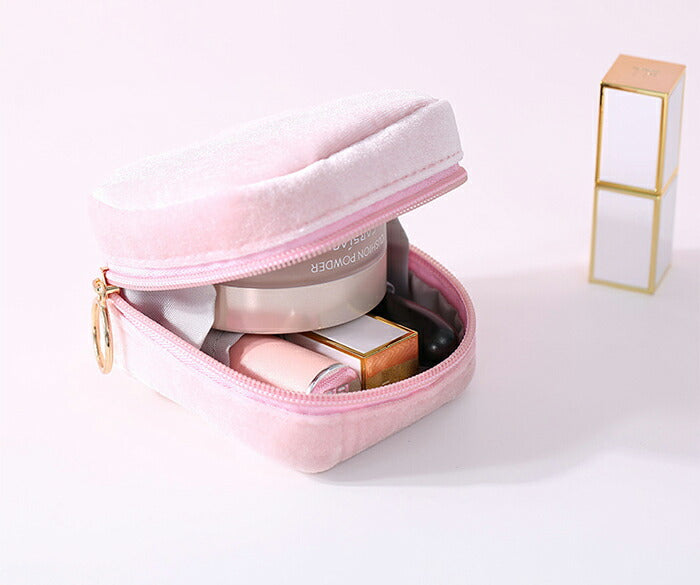 持ち運び易いスクエアポーチ