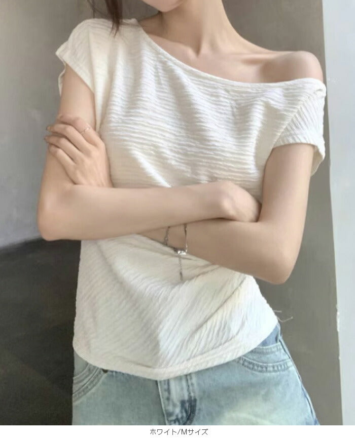 クレープ加工ワンショルダーアシメトップス