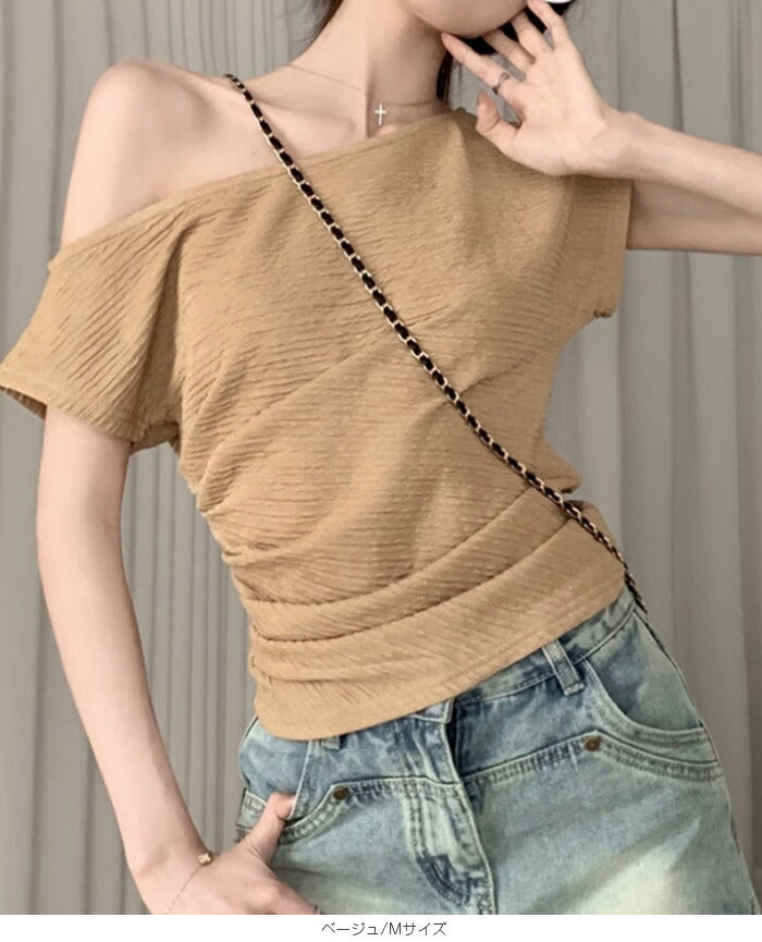 クレープ加工ワンショルダーアシメトップス