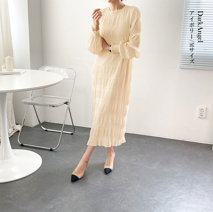 シフォンワンピース