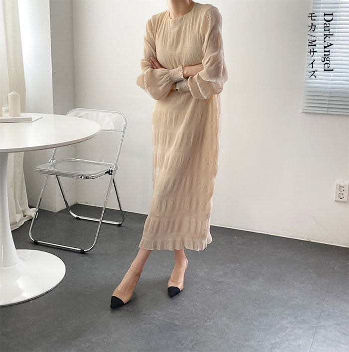 シフォンワンピース