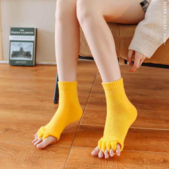 オリジナル保湿素材!足指ソックス