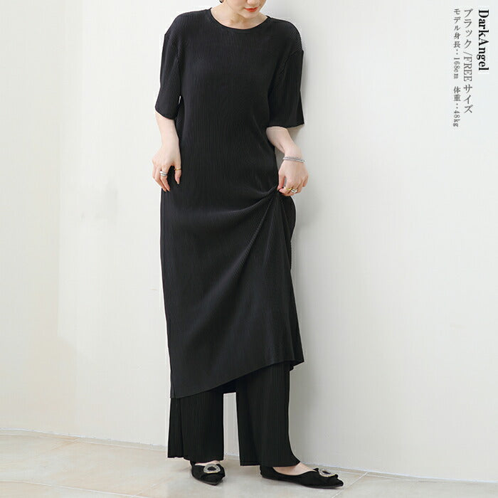 プリーツワンピース