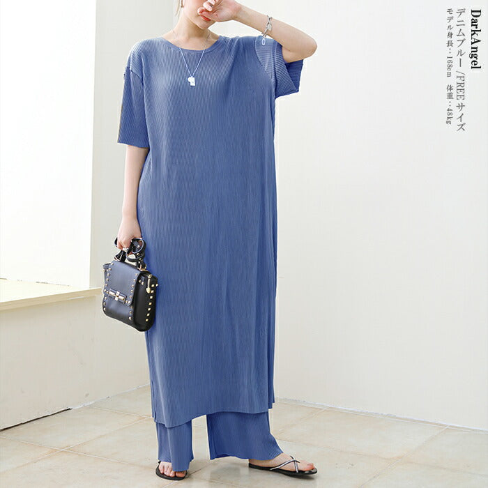 プリーツワンピース