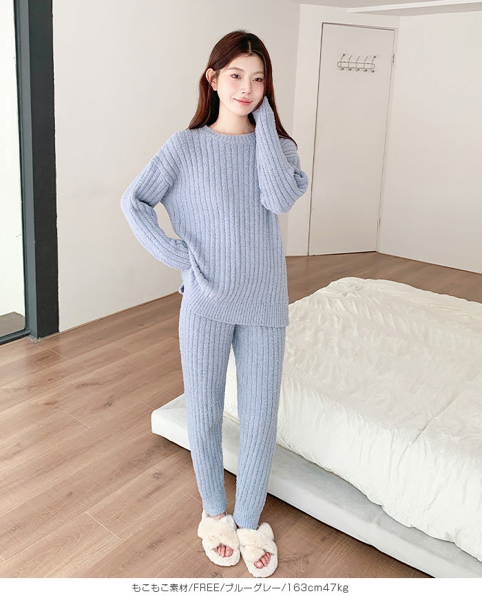 もこもこカーディガン