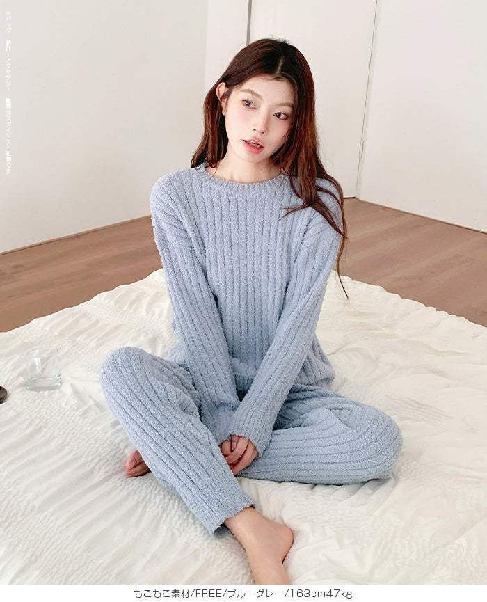 もこもこカーディガン