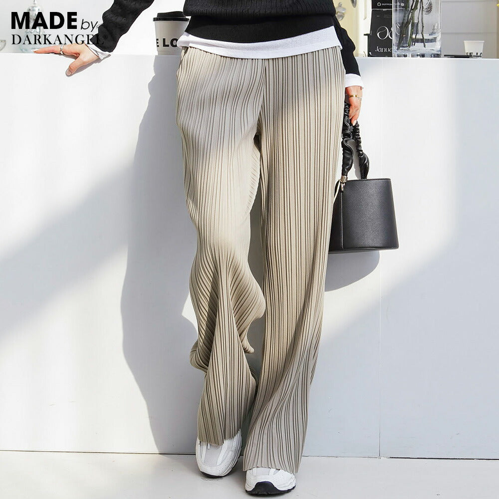 プリーツワイドパンツ