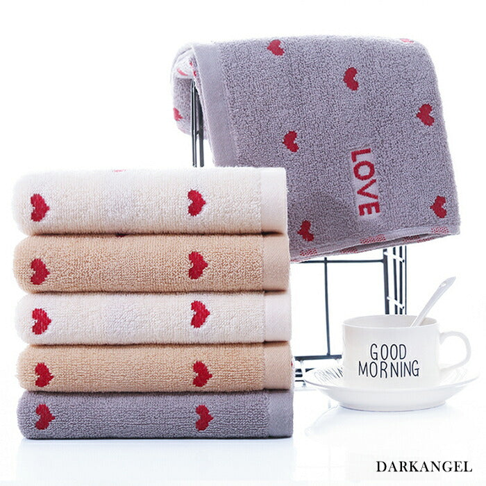 ハート柄タオル