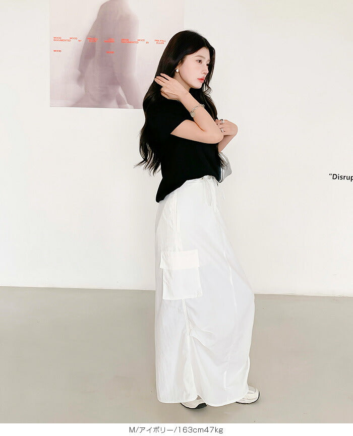 サテンナロースカート