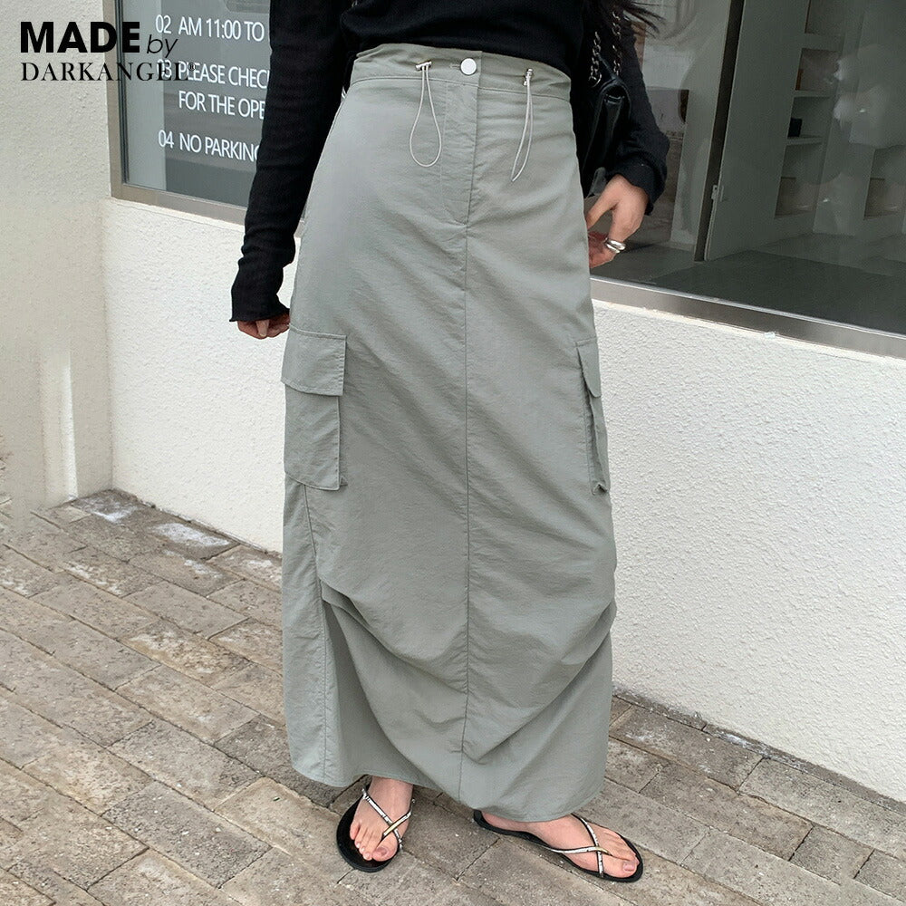 サテンナロースカート