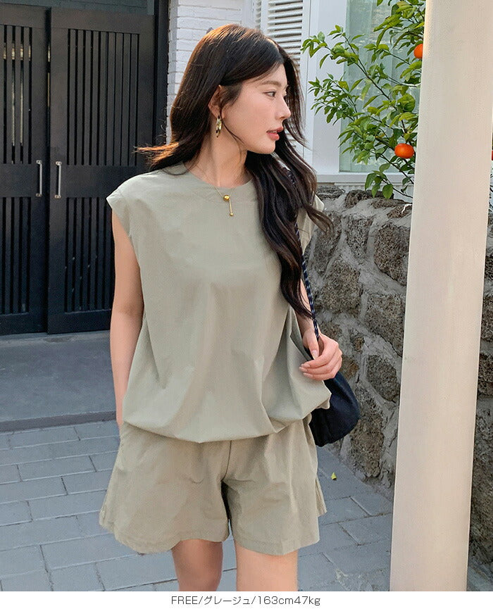 ノースリーブラッシュガード