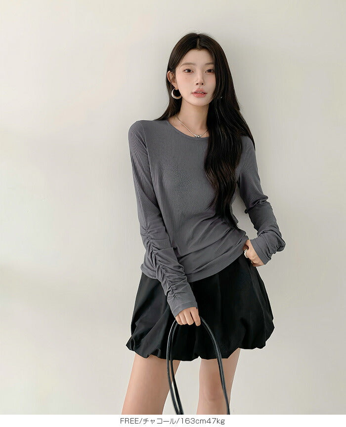 袖シャーリングトップス