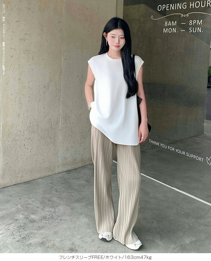 ラウンドヘムトップス