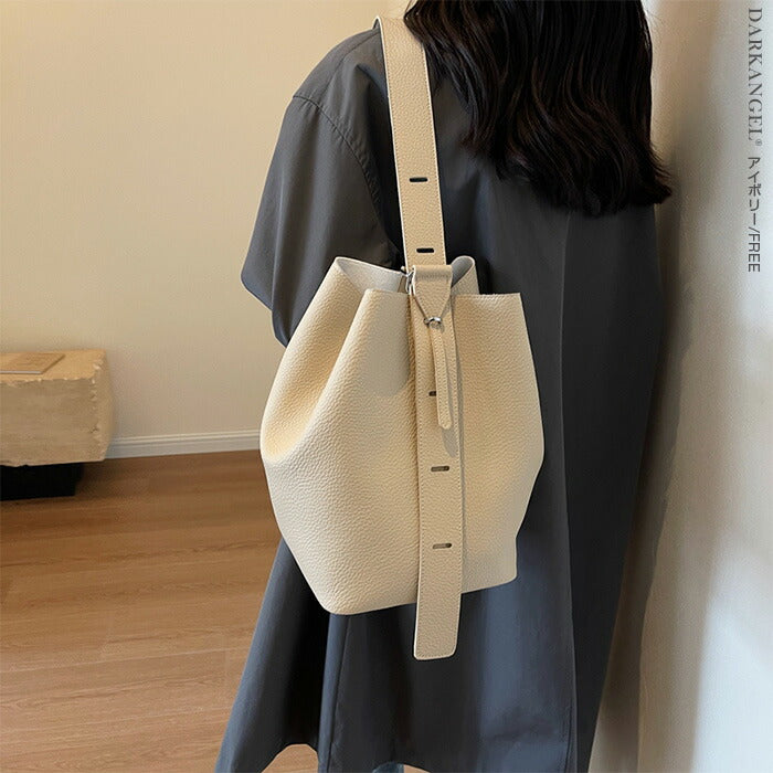 本革風バケツ型トートバッグ