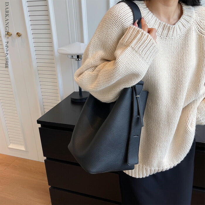 本革風バケツ型トートバッグ