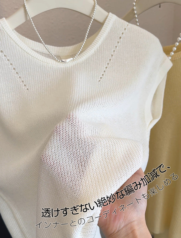 背中ボタン付きサマーシアーニット