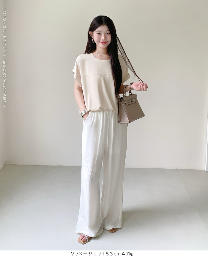 後ろボタンブラウス