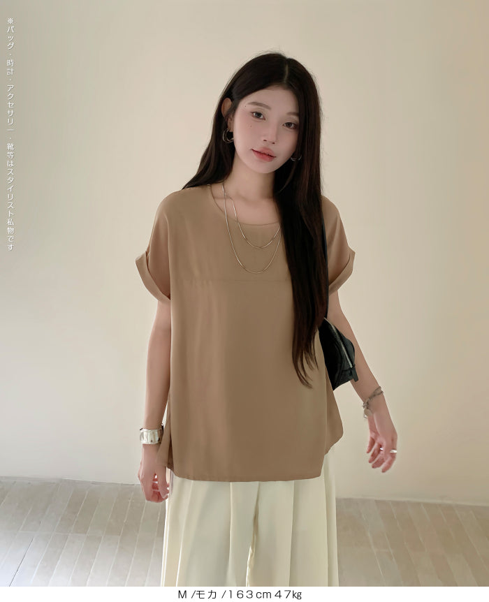 後ろボタンブラウス