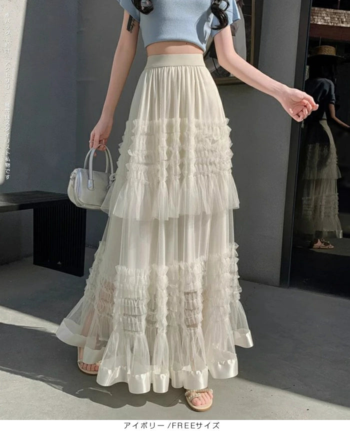 サテンチュールスカート