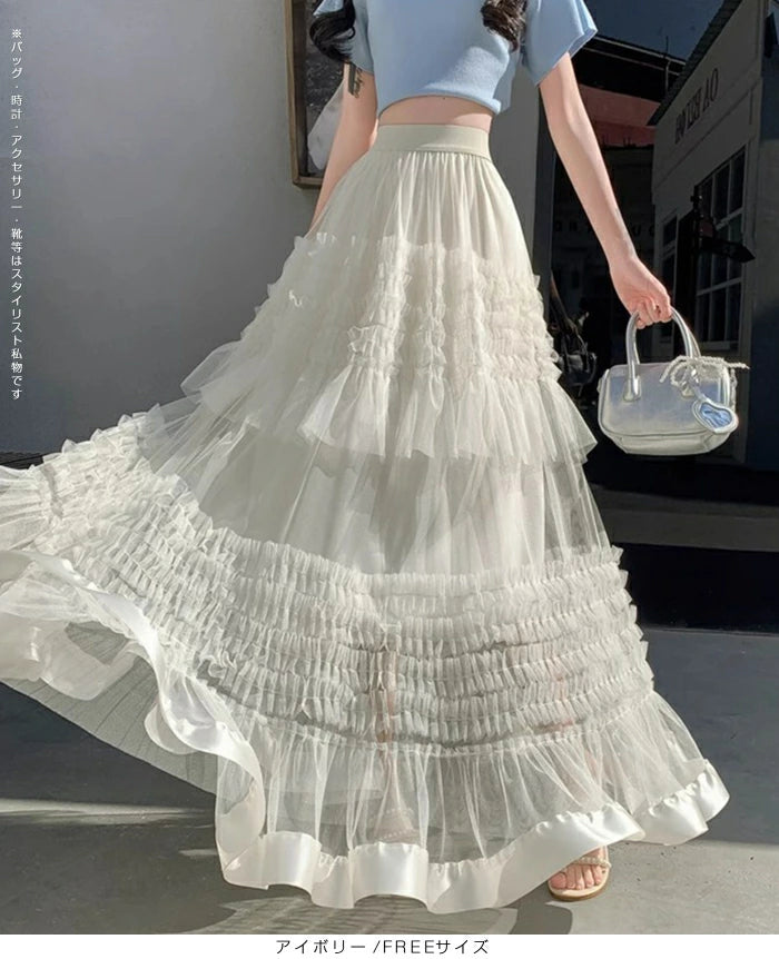 サテンチュールスカート