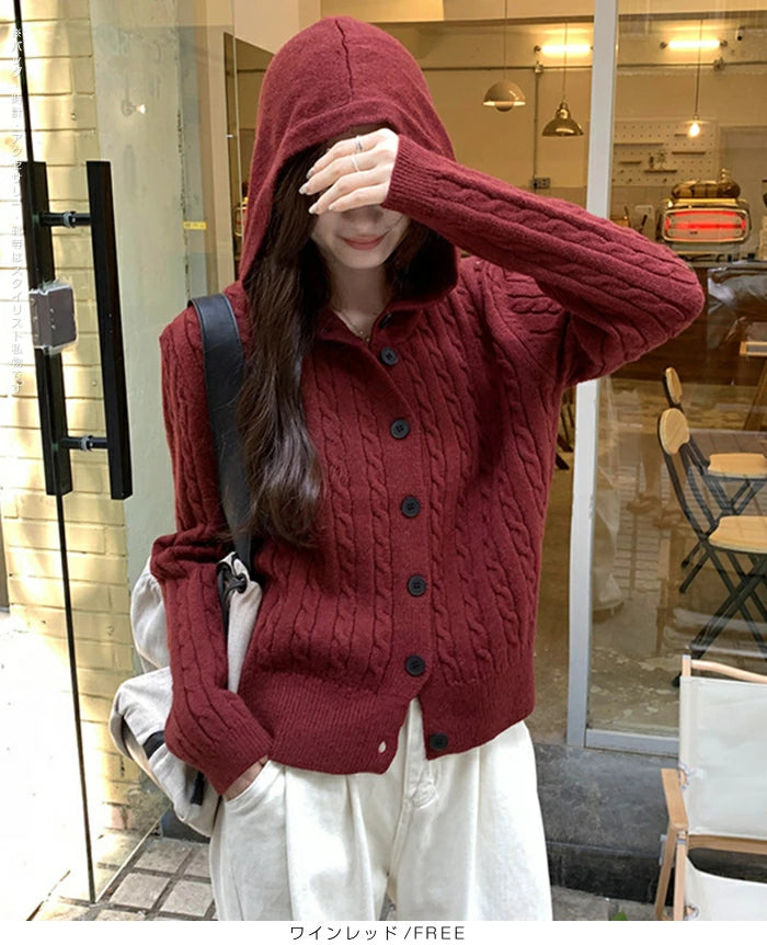 ケーブル編みフーディーカーディガン