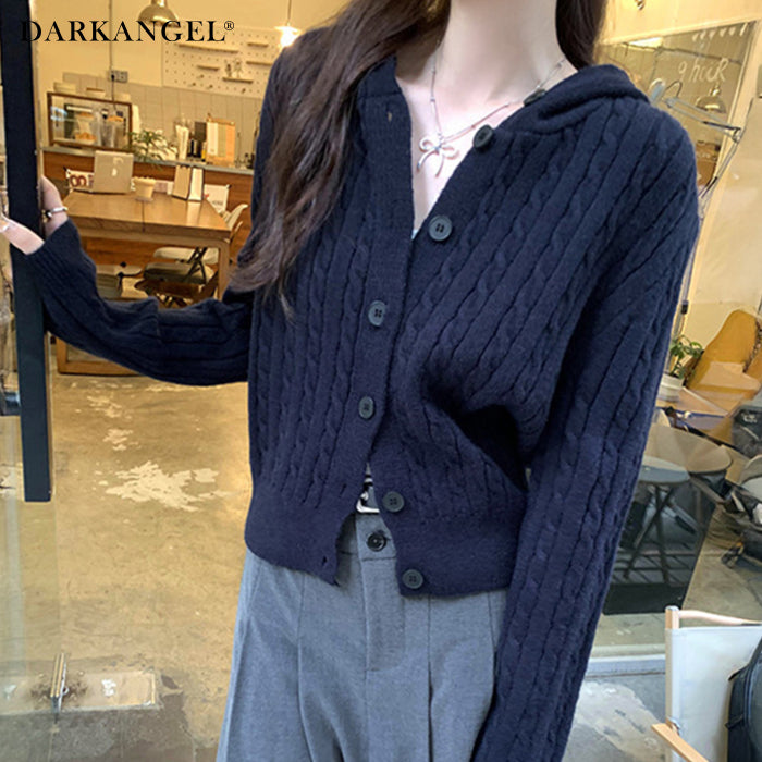 ケーブル編みフーディーカーディガン