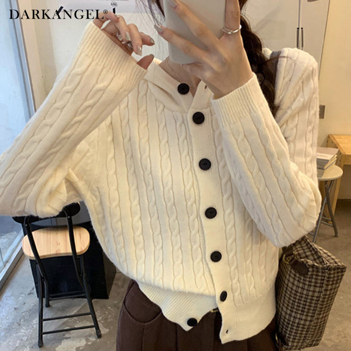 ケーブル編みフーディーカーディガン