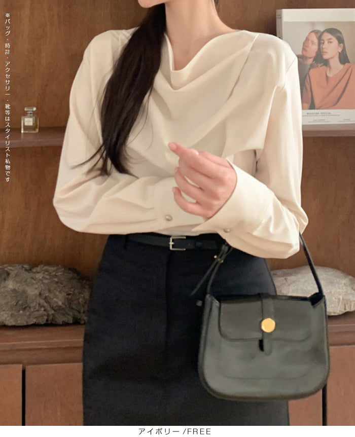 ドレープネックブラウス