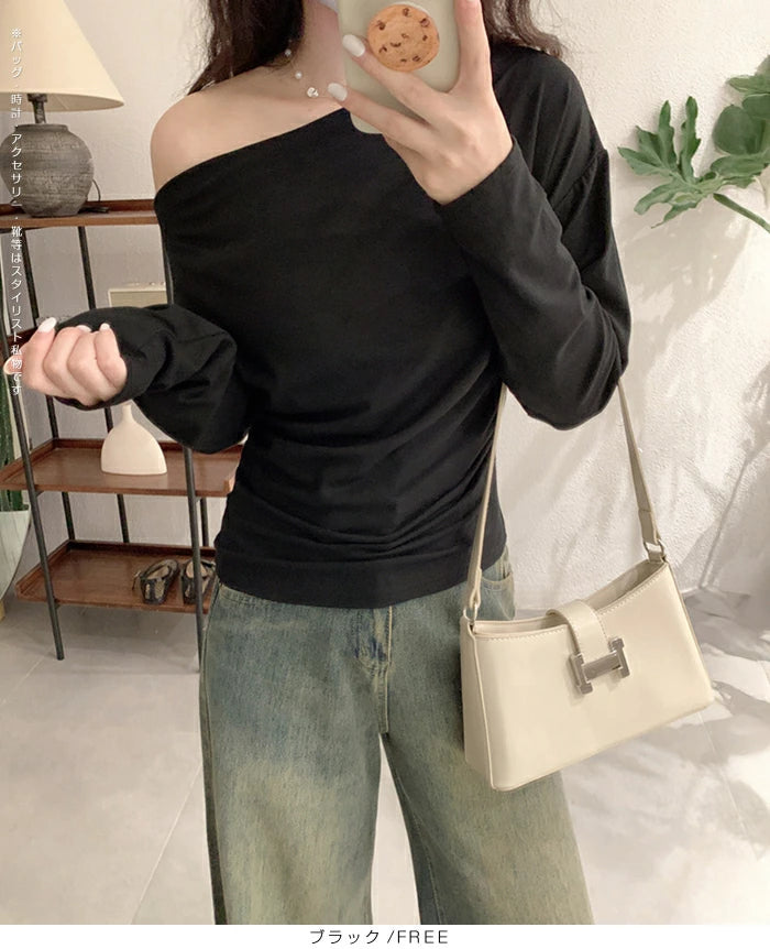 ワンショルサイドタックカットソー
