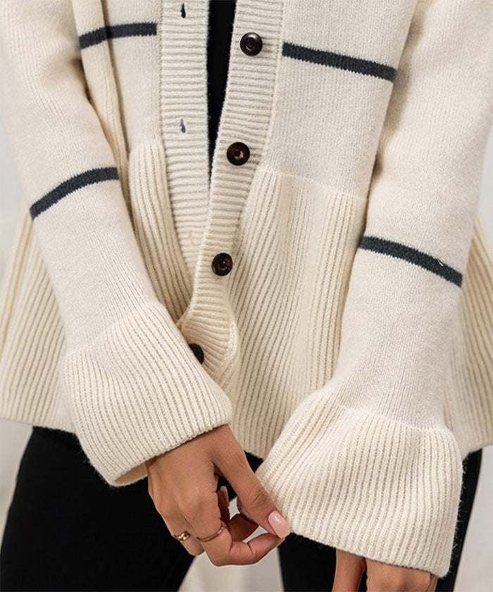 Vネックボーダーニットカーディガン