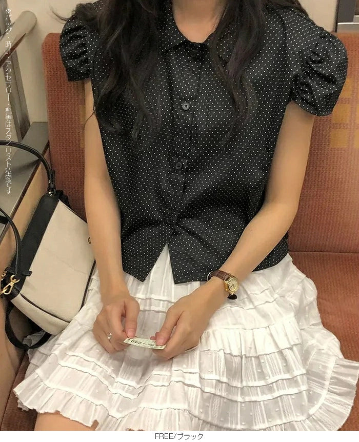 パフスリーブドット柄ブラウス