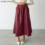 秋冬コーデに映えるエコレザースカート