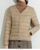 レディース クルーネック中綿インナージャケット 冬新作 スリムフィット インナーダウン Vネック 無地 薄手で暖かい ショート丈 小さめコットンジャケット 【防寒对策軽量ジャケット】