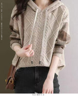 ケーブル編みニットフーディー