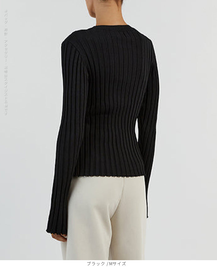 シンプルリブクルーネックニット