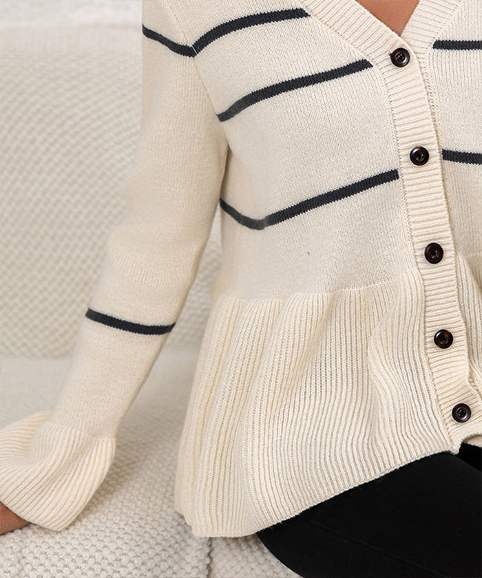 Vネックボーダーニットカーディガン