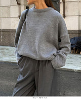 クルーネックニットプルオーバー