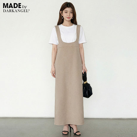 着るだけ脚長見えジャンパースカート