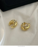ツイストデザインフープピアス