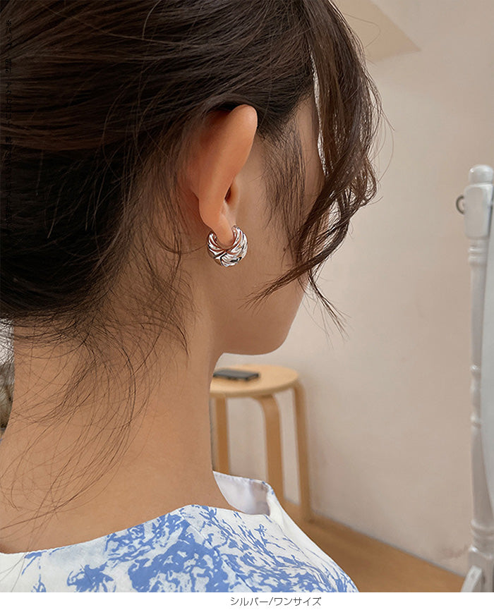 ツイストデザインフープピアス