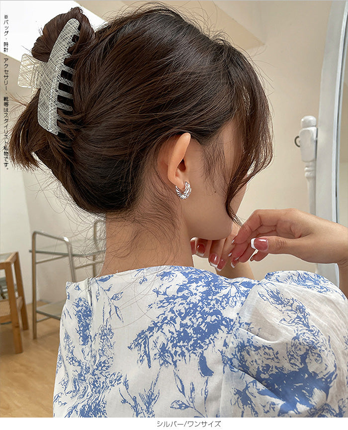 ツイストデザインフープピアス