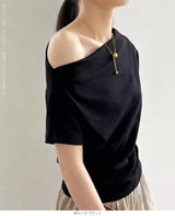 オフショルダー半袖トップス