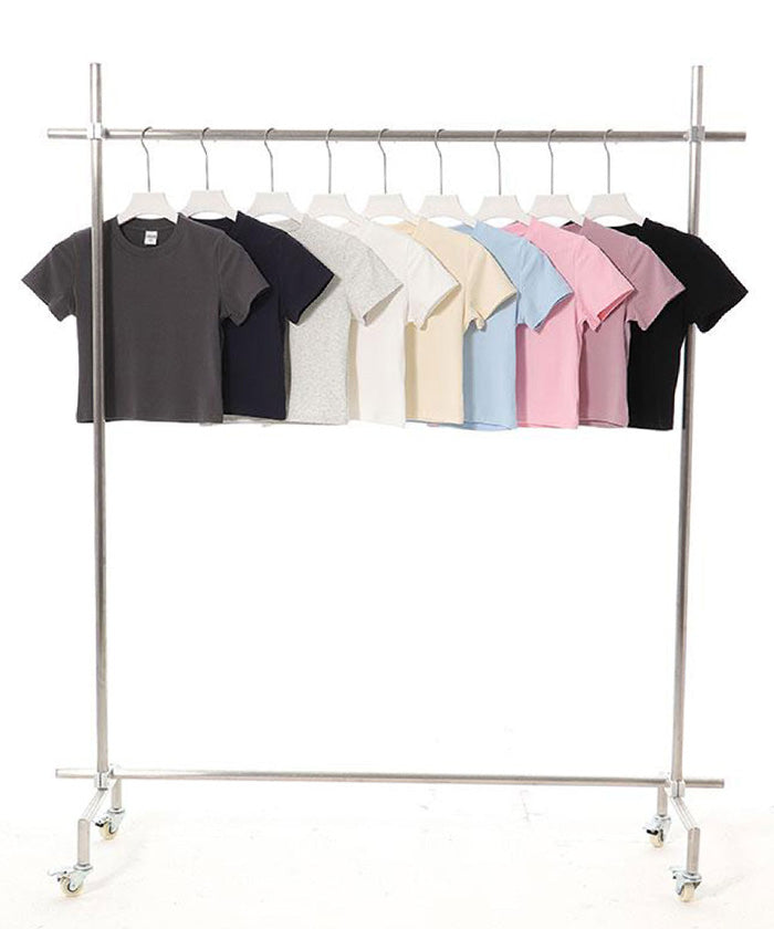 クロップドTシャツ