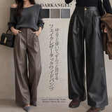 フェイクレザータック入りワイドパンツ